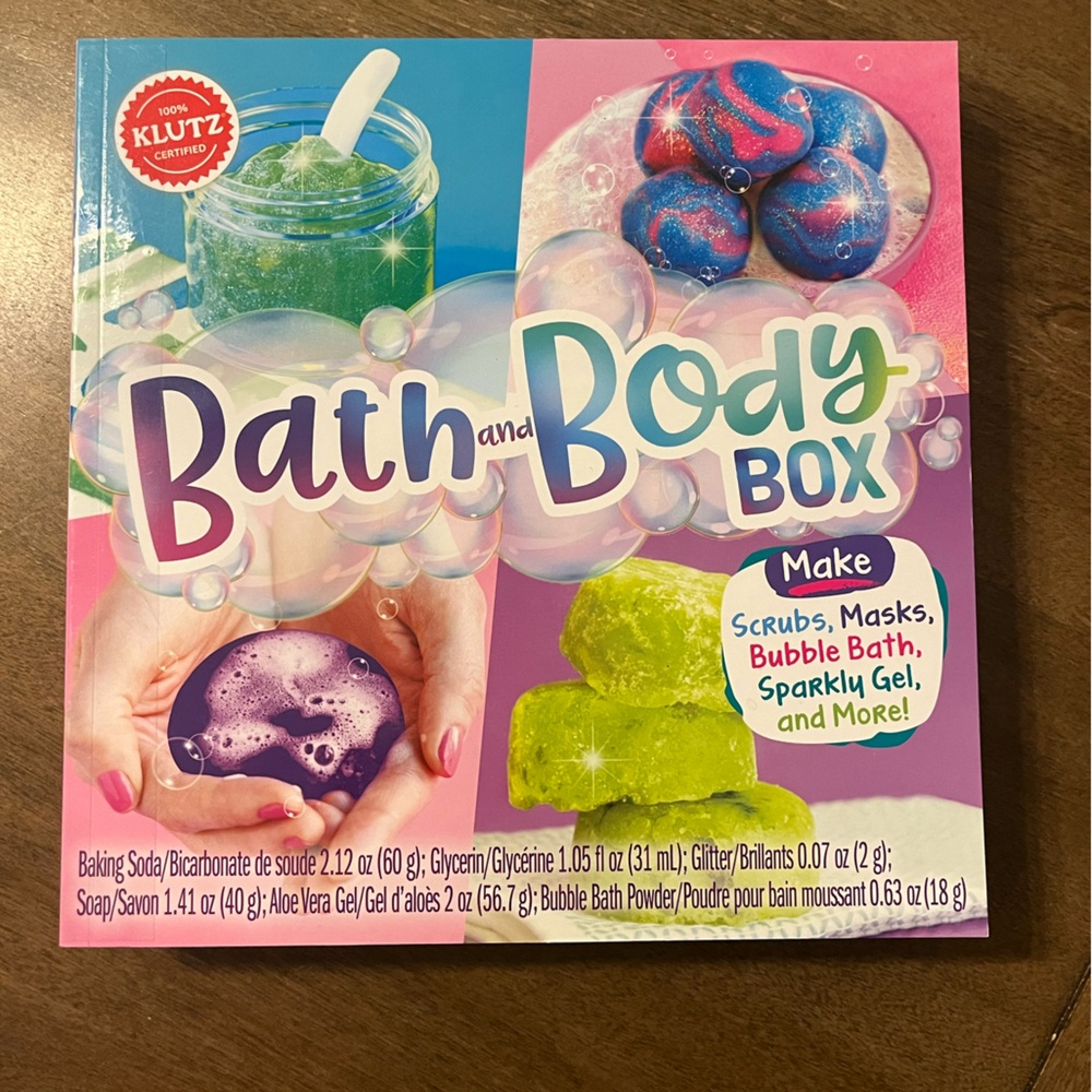 Klutz bath and body box/book